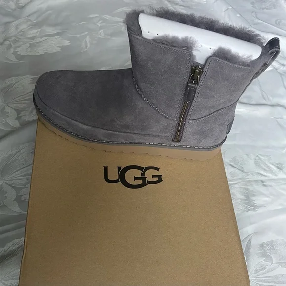 Women's Ugg Classic Zip Mini Boot Grey Size 8 - Picture 7 of 12